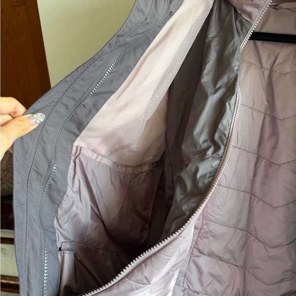 The North Face Women's Triclimate 3 in 1 Jacket Size Medium - Picture 4 of 7